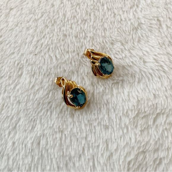 14K Gold Blue Topaz Earrings Vintage Oval Studs Swirl Design 3.32g - Picture 2 of 10